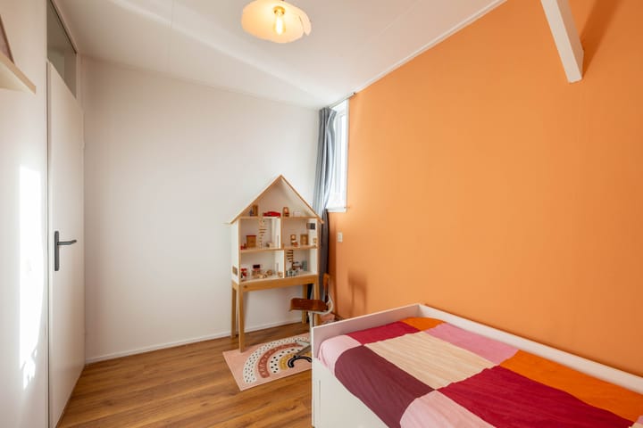 Photo 16 of Zwanebloemstraat 81