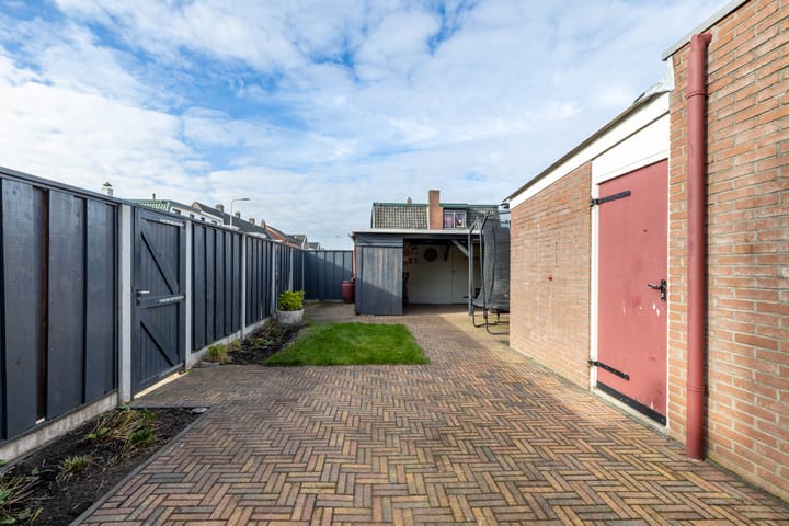 Photo 18 of Zwanebloemstraat 81