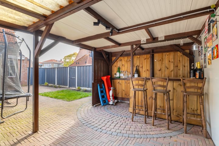 Photo 20 of Zwanebloemstraat 81