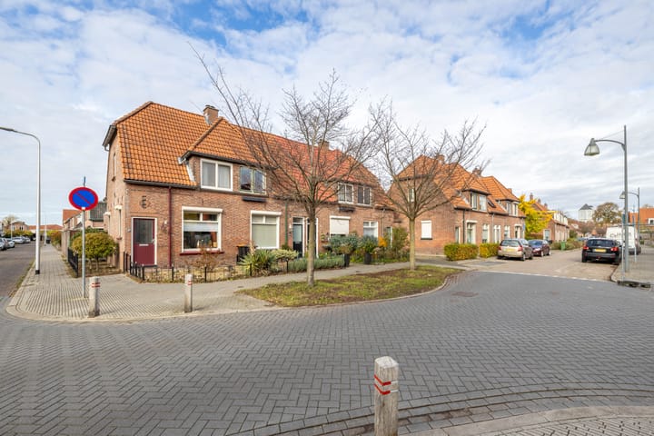 Photo 23 of Zwanebloemstraat 81