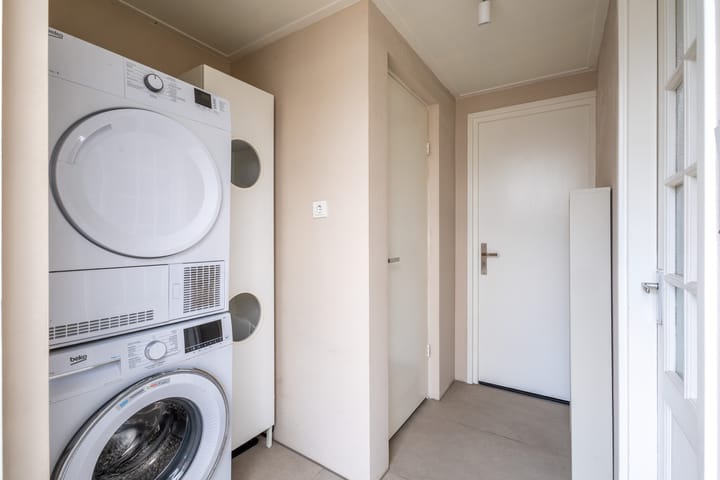 Photo 12 of Van den Boschstraat 17