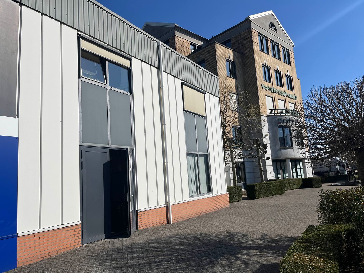 View photo 2 of Vliet 24