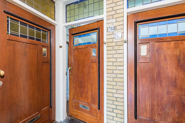 Foto 29 van Caan van Necklaan 204