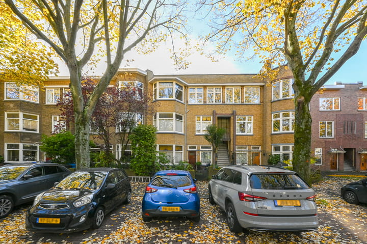 Foto 31 van Caan van Necklaan 204