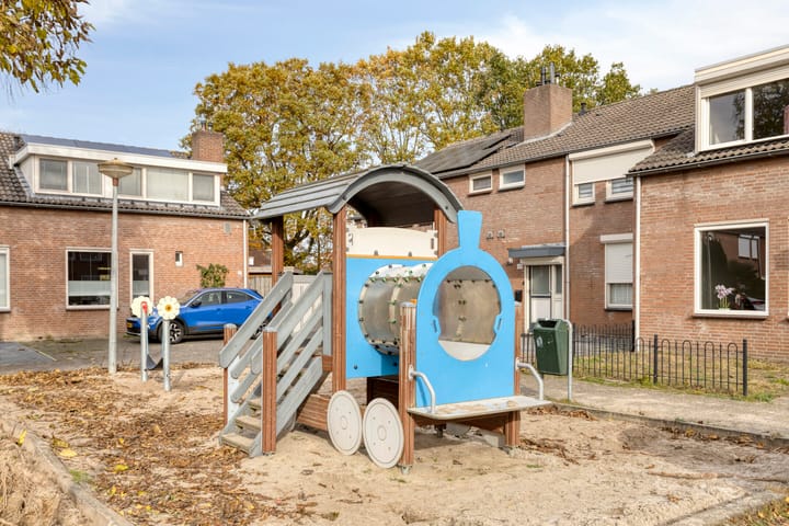 Foto 31 van Lyonhof 43