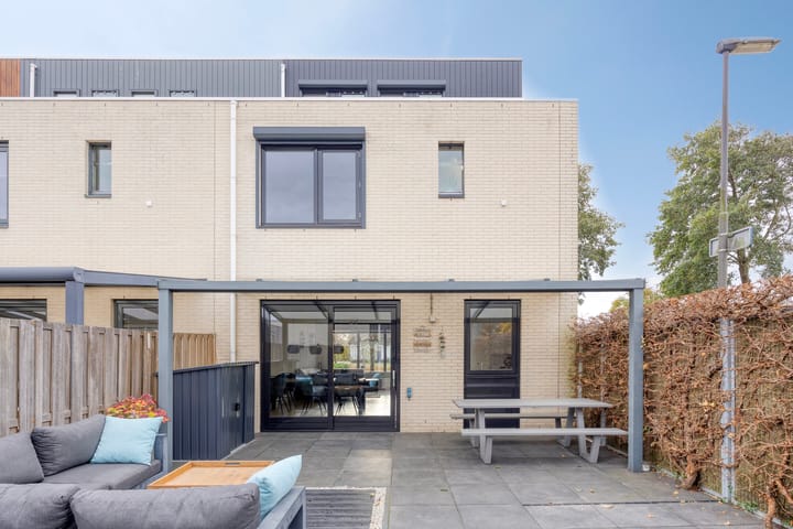 Photo 22 of John Denverlaan 39