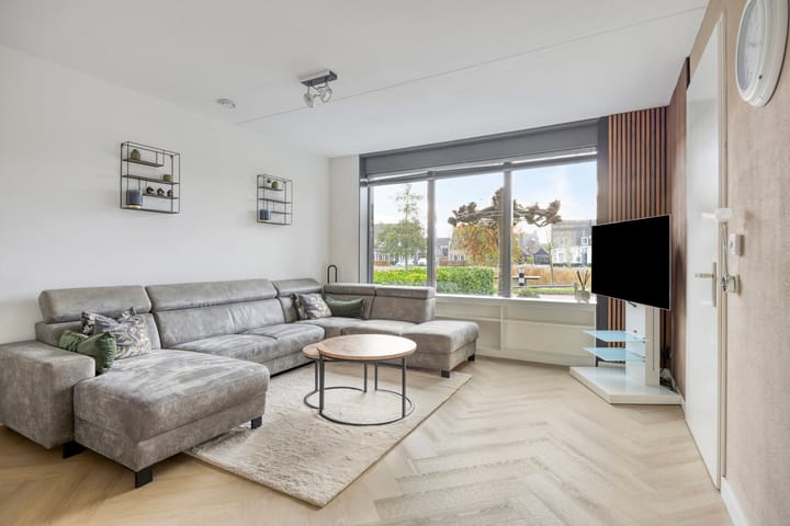 Photo 4 of John Denverlaan 39