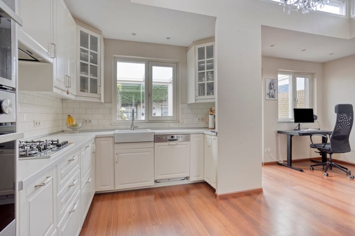 Foto 13 van van Wassenaerstraat 4