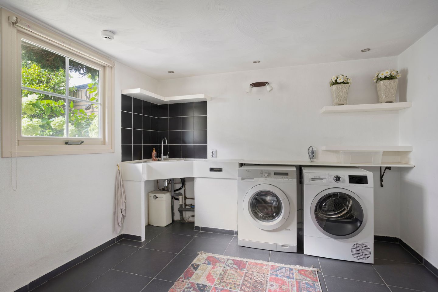 Photo 29 of van Wassenaerstraat 4