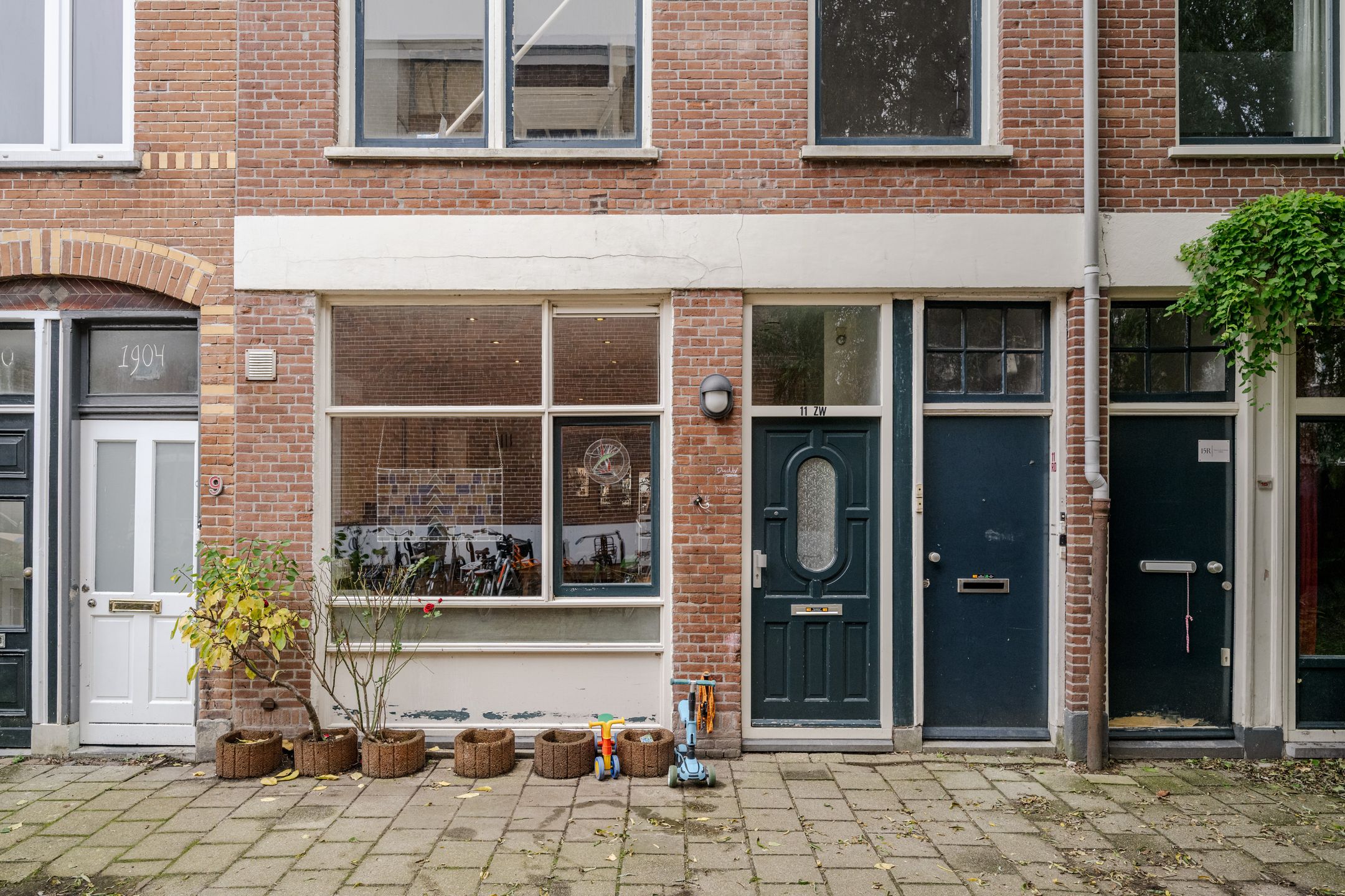 Photo 27 of Holsteynstraat 11-ZW