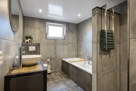 De Roe 6 tertiary image