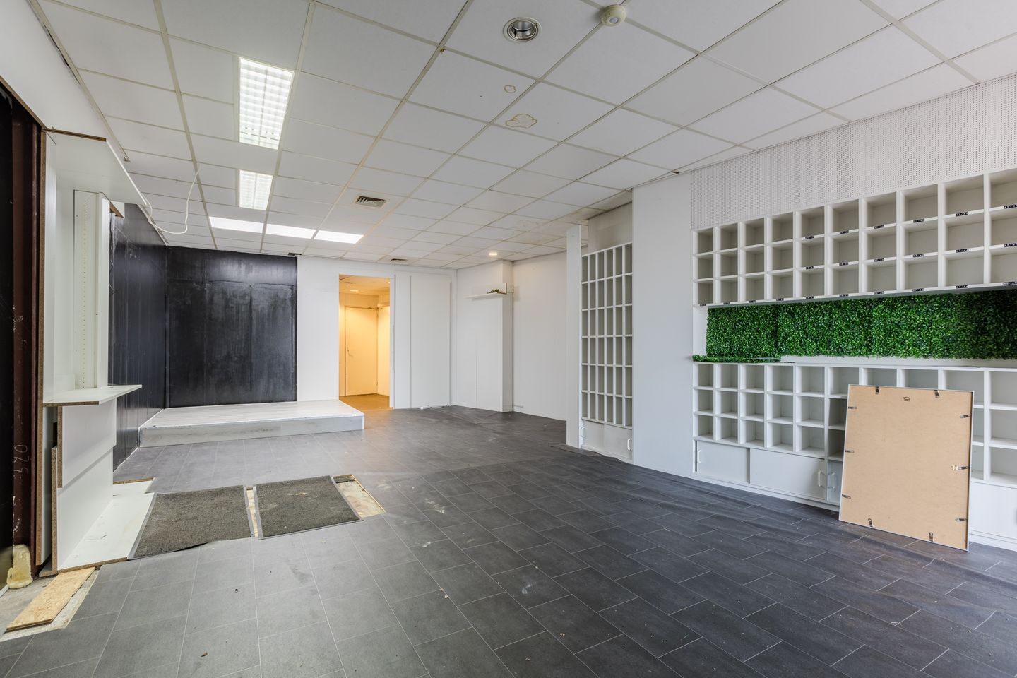 Bekijk foto 2 van NS Plein 22