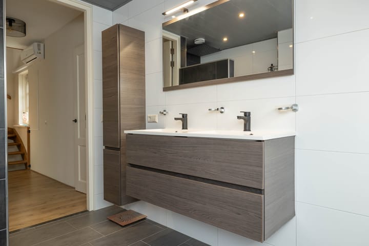 Photo 45 of De Poste 16