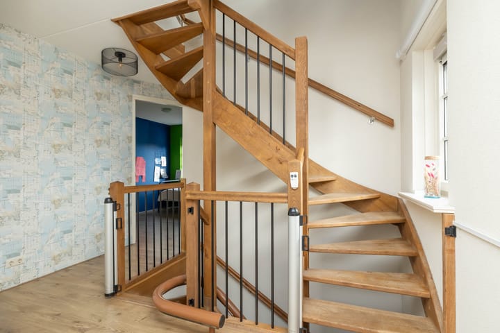 Photo 49 of De Poste 16