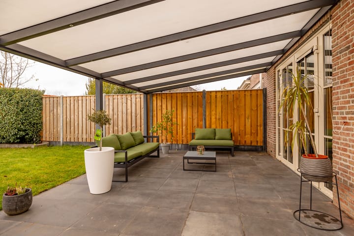 Photo 58 of De Poste 16