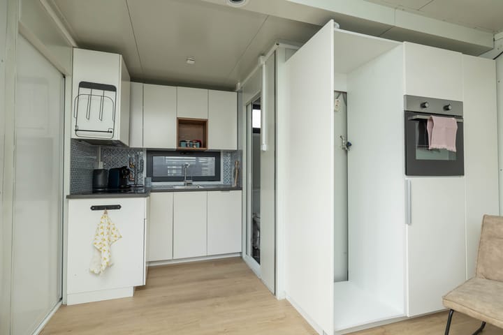 Photo 67 of De Poste 16