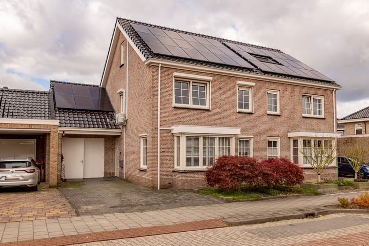 Photo 72 of De Poste 16