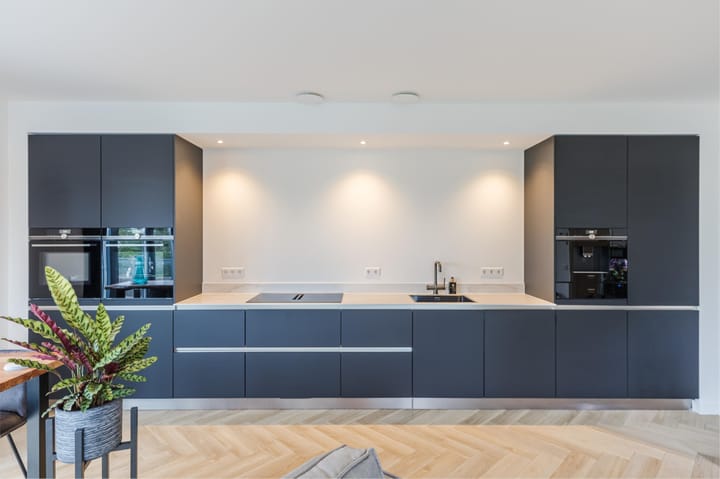 Photo 6 of Westzijde 272-N