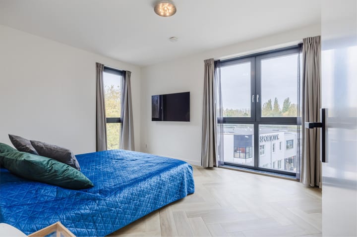 Photo 18 of Westzijde 272-N