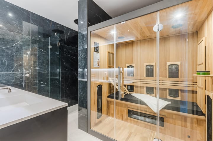 Photo 20 of Westzijde 272-N