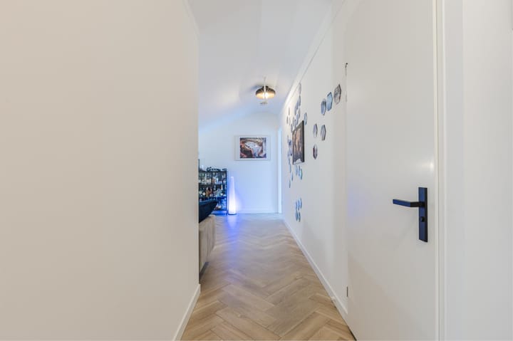 Photo 31 of Westzijde 272-N