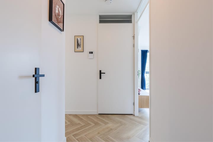 Photo 48 of Westzijde 272-N