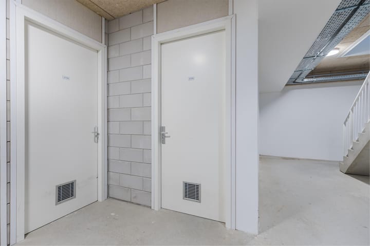 Photo 51 of Westzijde 272-N