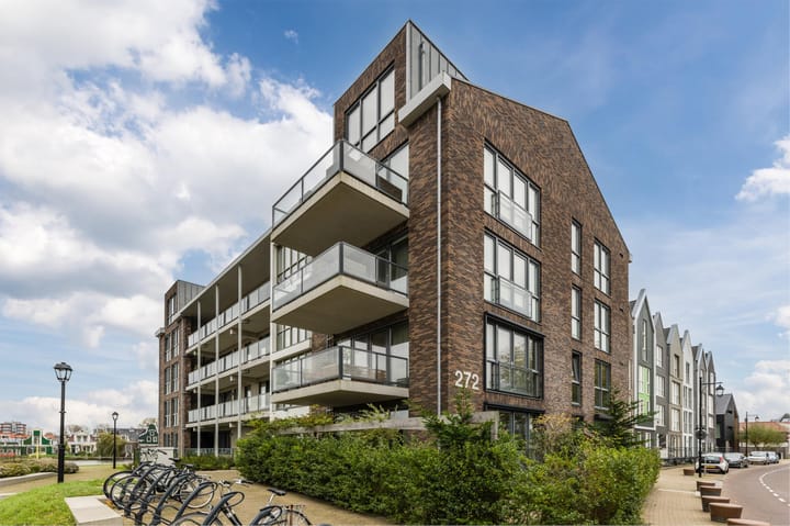 Photo 61 of Westzijde 272-N