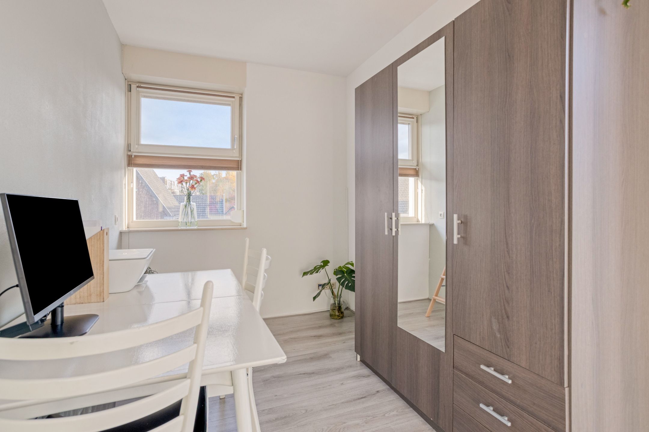 Foto 18 van 2e Wormenseweg 100