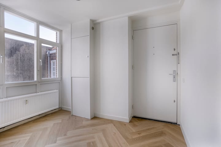 Photo 17 of Tempsplein 10-E