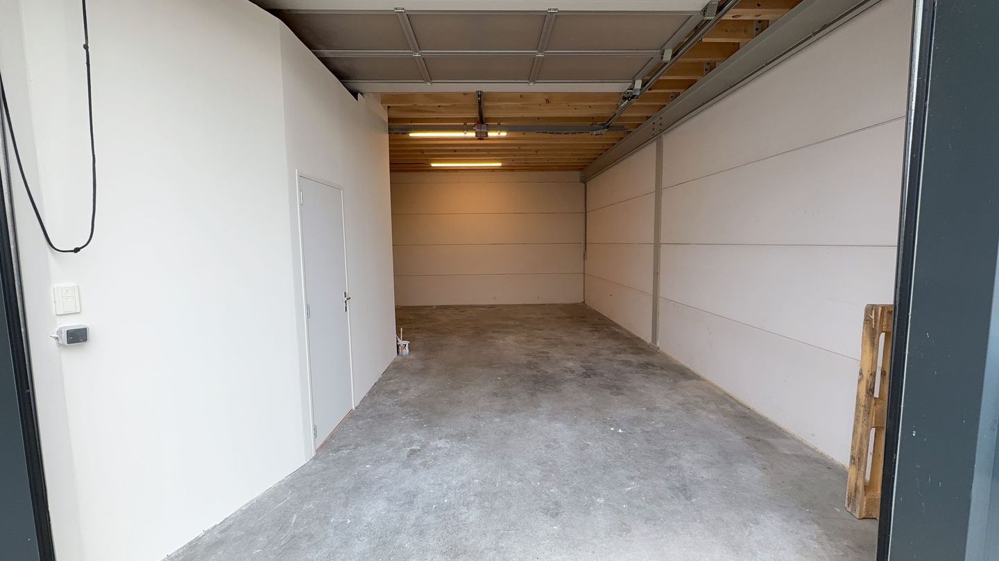 View photo 3 of De Aar 25-C