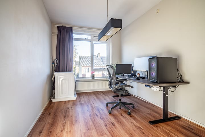 Foto 5 van Peter van Anrooystraat 57