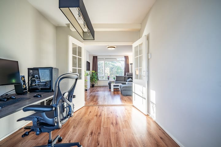 Foto 14 van Peter van Anrooystraat 57