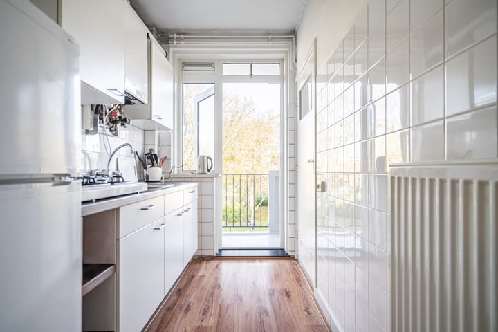 Foto 24 van Peter van Anrooystraat 57