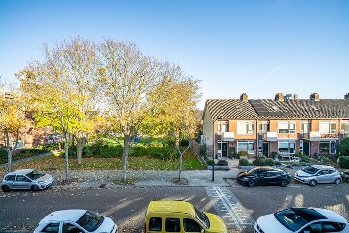 Foto 27 van Peter van Anrooystraat 57