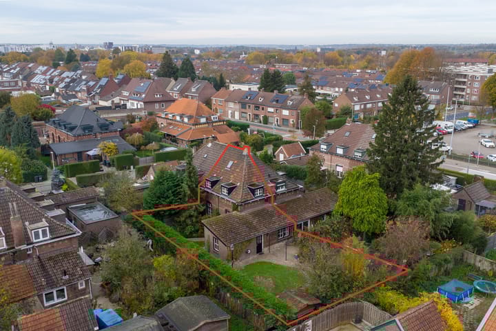 Photo 27 of Spoordamstraat 11