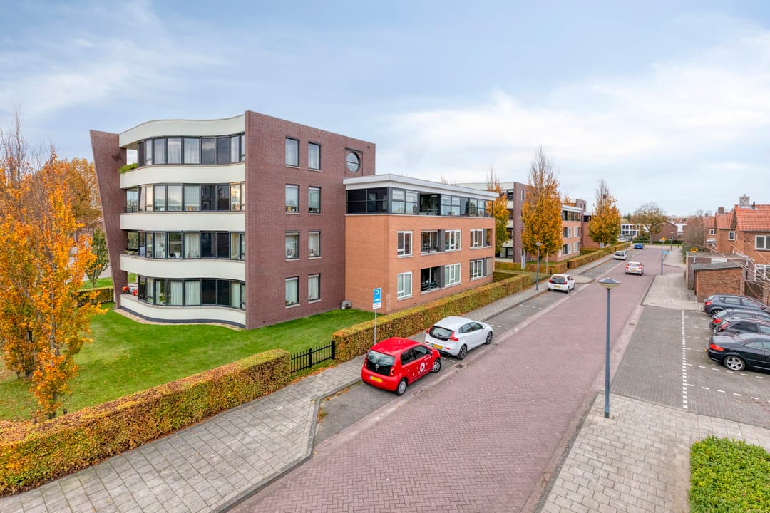 Photo 2 of Louis Paul Boonhof 49