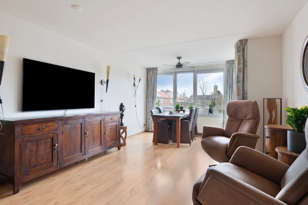 Photo 7 of Louis Paul Boonhof 49