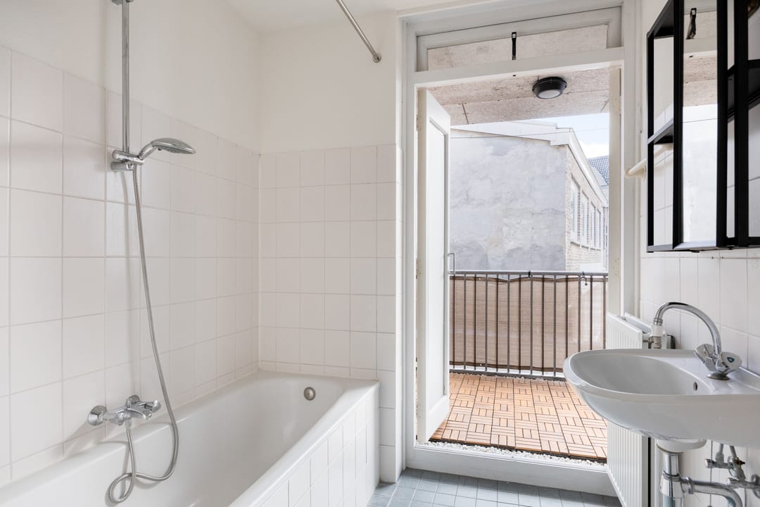 Photo 22 of Annastraat 16