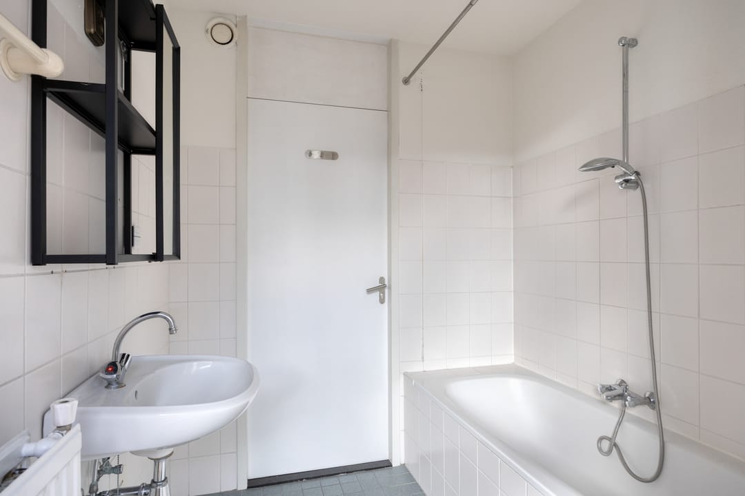 Photo 23 of Annastraat 16