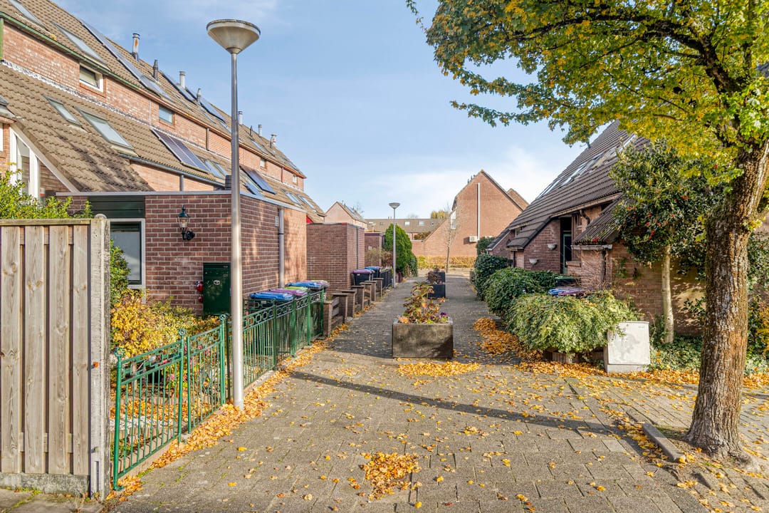 Photo 23 of Slakkenveen 520