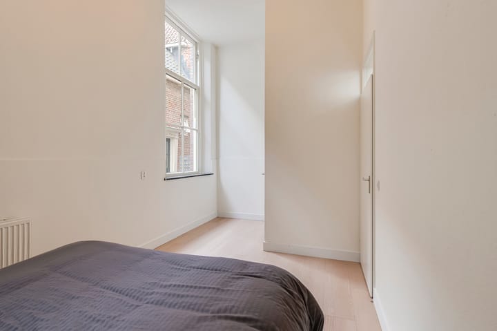 Photo 12 of Ridderstraat 32