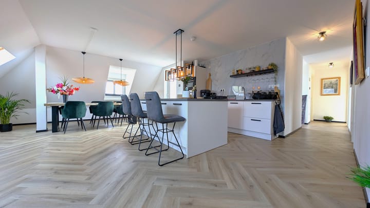 Photo 4 of Leeksterweg 2-E