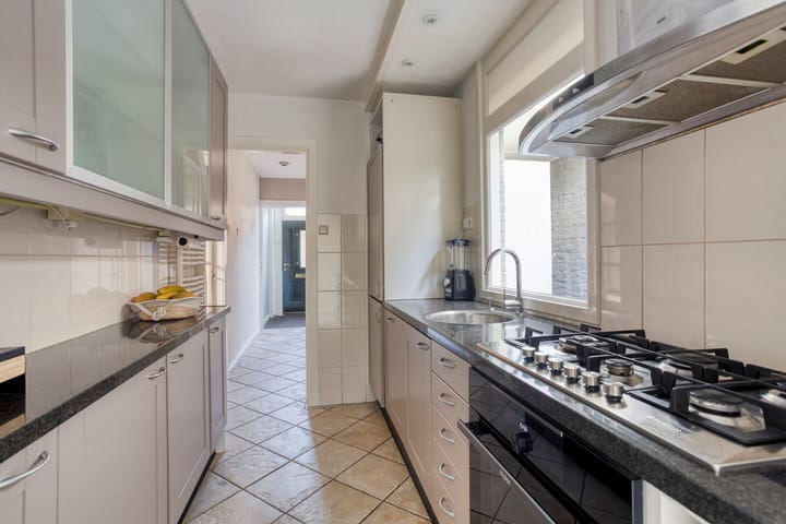 Photo 9 of Cornelis Matersweg 27