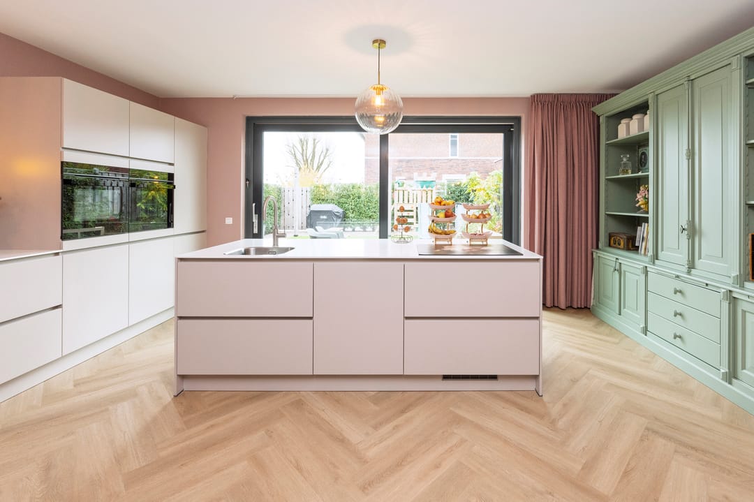 Photo 2 of Hooimate 26