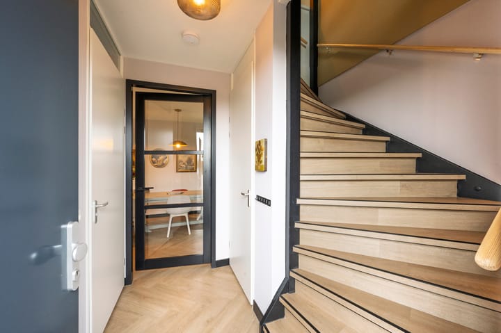 Photo 12 of Hooimate 26