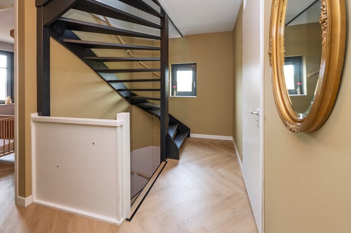 Photo 18 of Hooimate 26