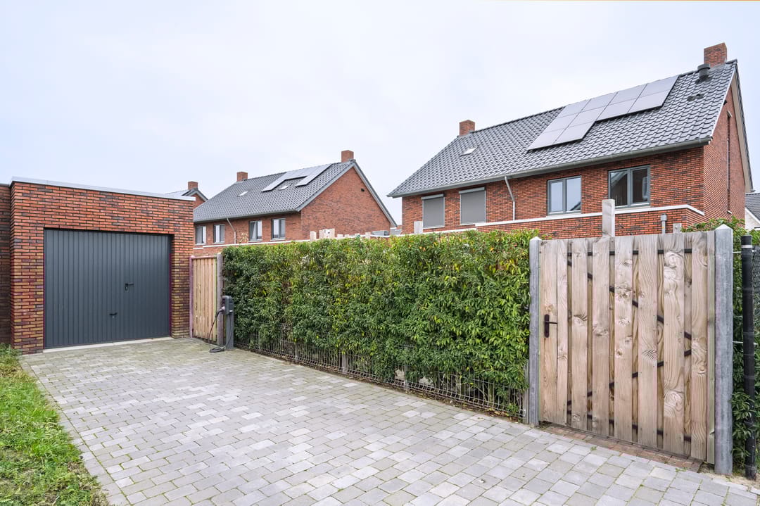 Photo 31 of Hooimate 26