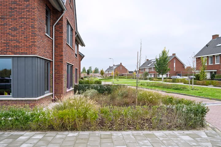 Photo 34 of Hooimate 26