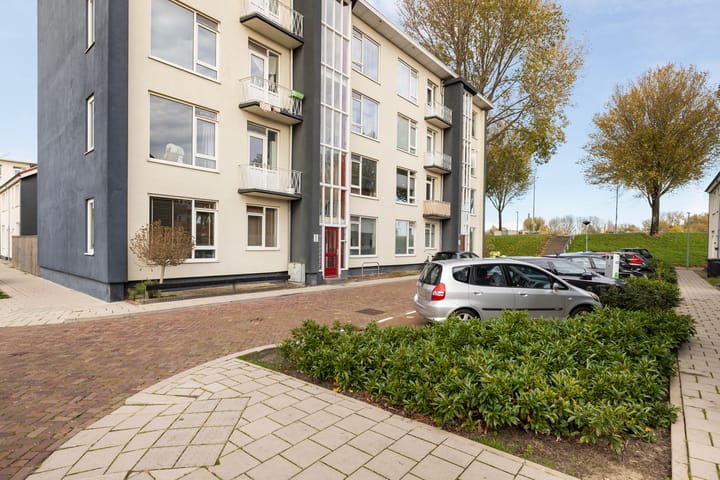 Foto 8 van Reigerstraat 130